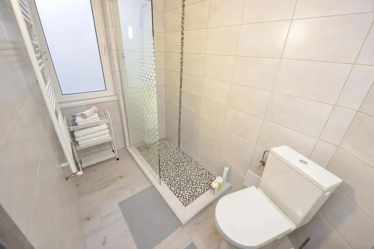 Aparthotel City Center Chişinǎu Buitenkant foto