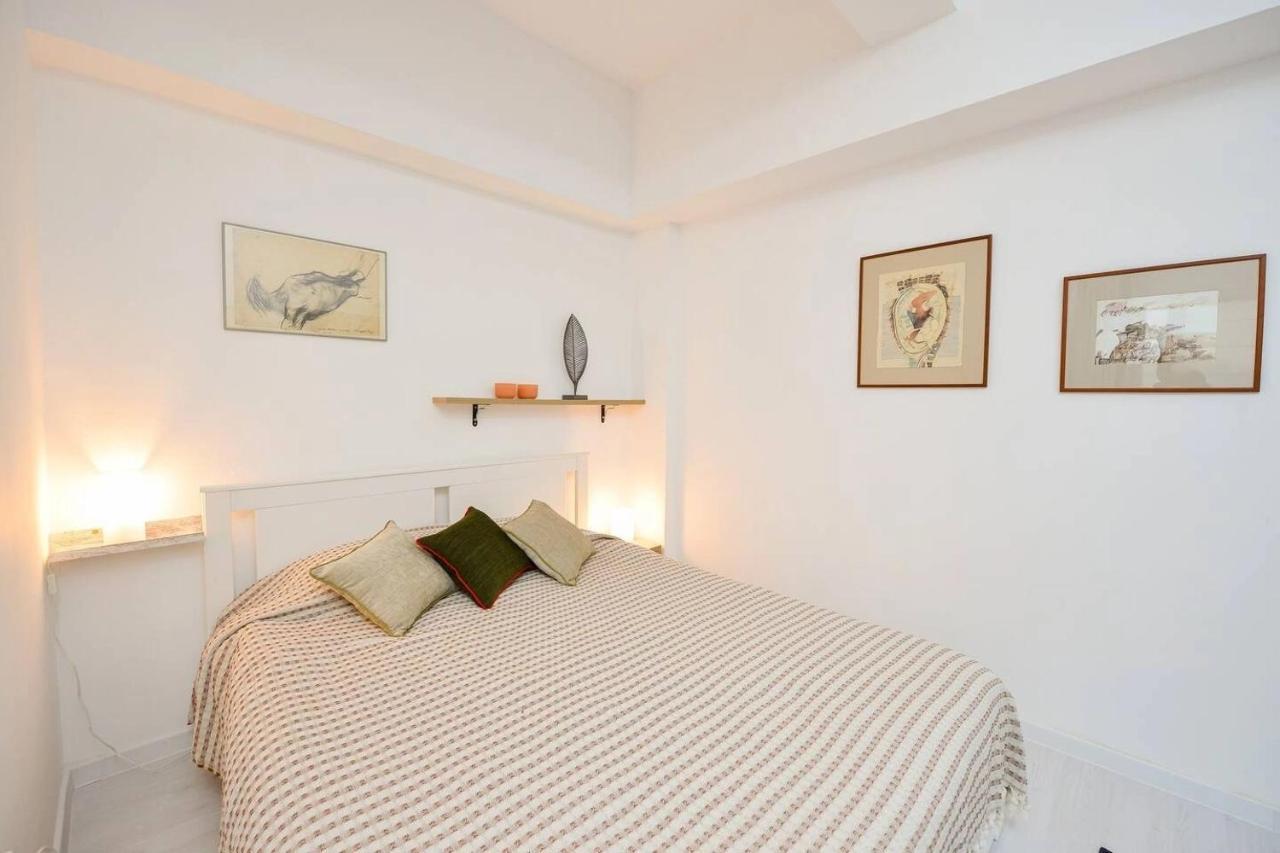 Aparthotel City Center Chişinǎu Buitenkant foto