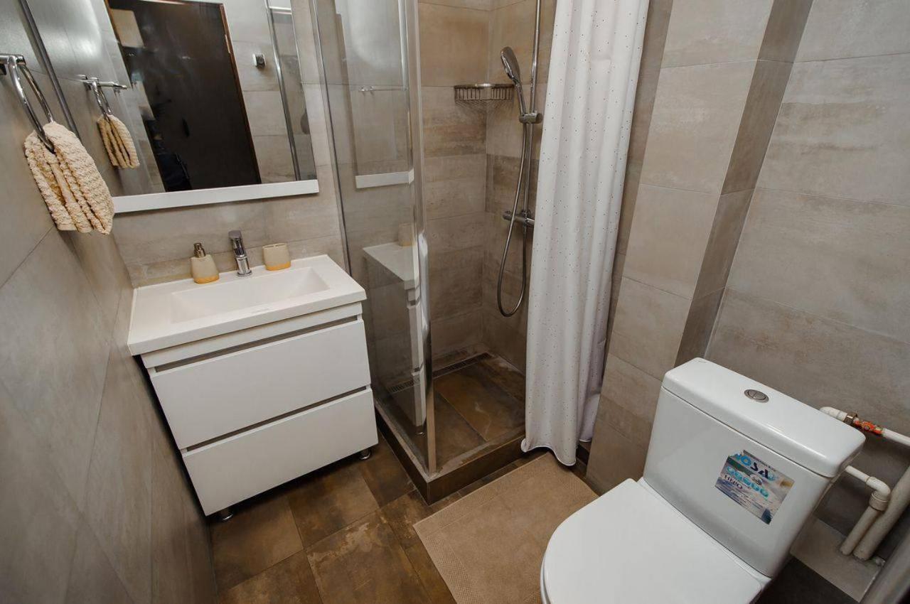 Aparthotel City Center Chişinǎu Buitenkant foto