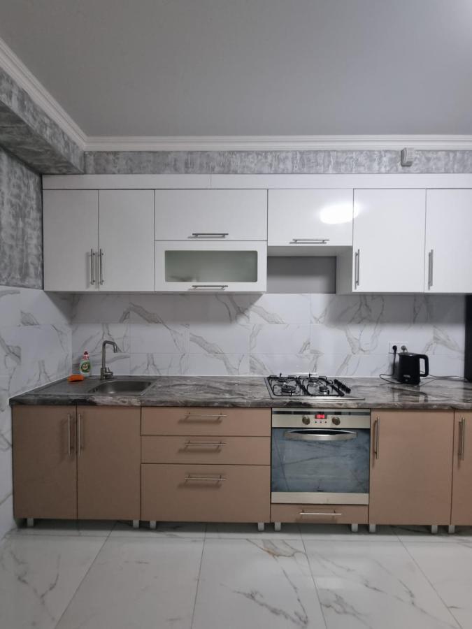 Aparthotel City Center Chişinǎu Buitenkant foto