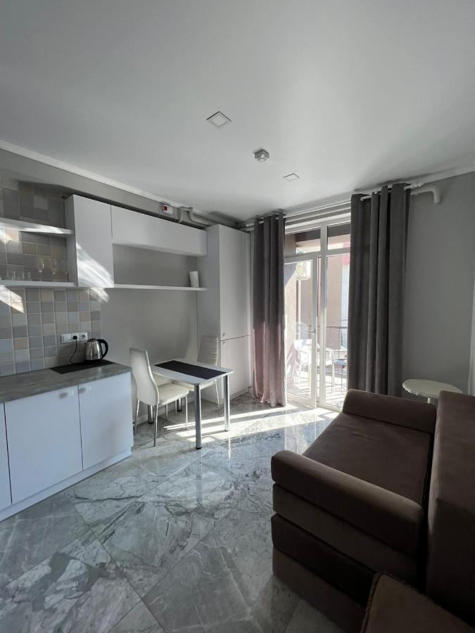 Aparthotel City Center Chişinǎu Buitenkant foto