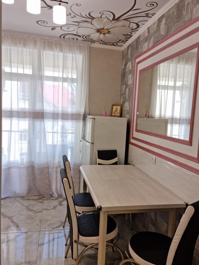 Aparthotel City Center Chişinǎu Buitenkant foto